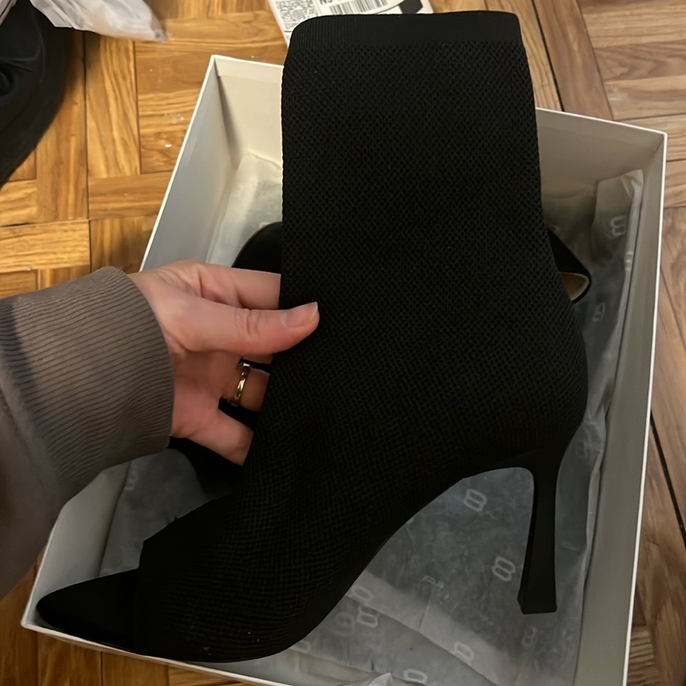 ZARA BOOTS. LIKE NEW! Worn just once!